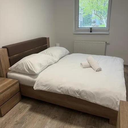 Komenského 14 * Bojnice