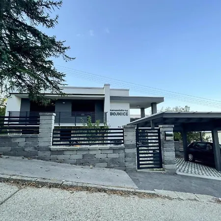 Apartment Komenskeho 14